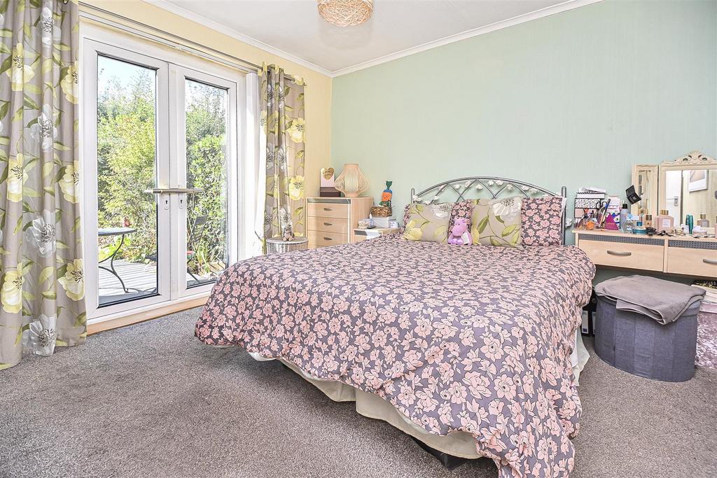 24 Wensley Road Bedroom 1 (2).jpg