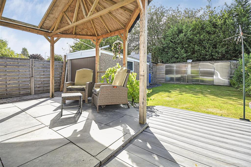 24 Wensley Road Garden.jpg