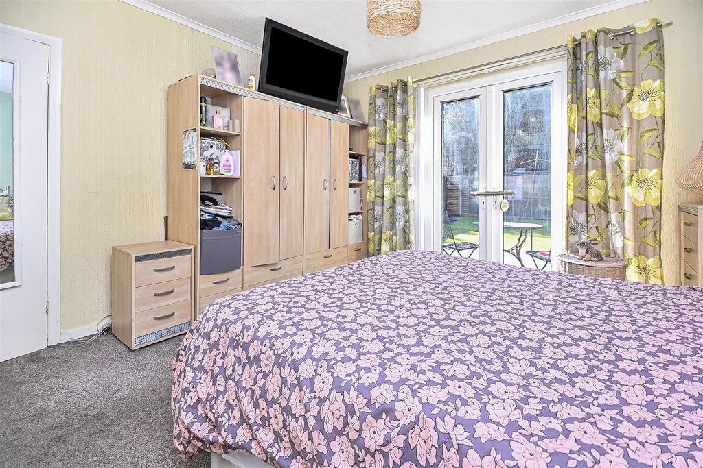 24 Wensley Road Bedroom 1 (1).jpg