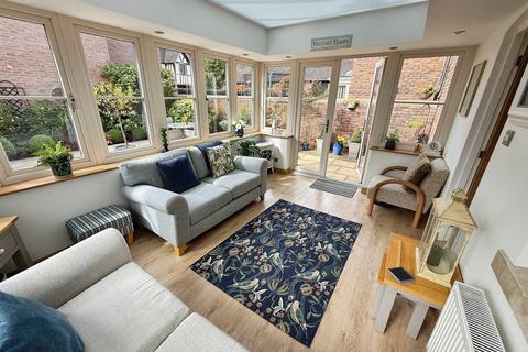 3 bedroom cottage for sale, Arleston Manor Mews, Telford TF1