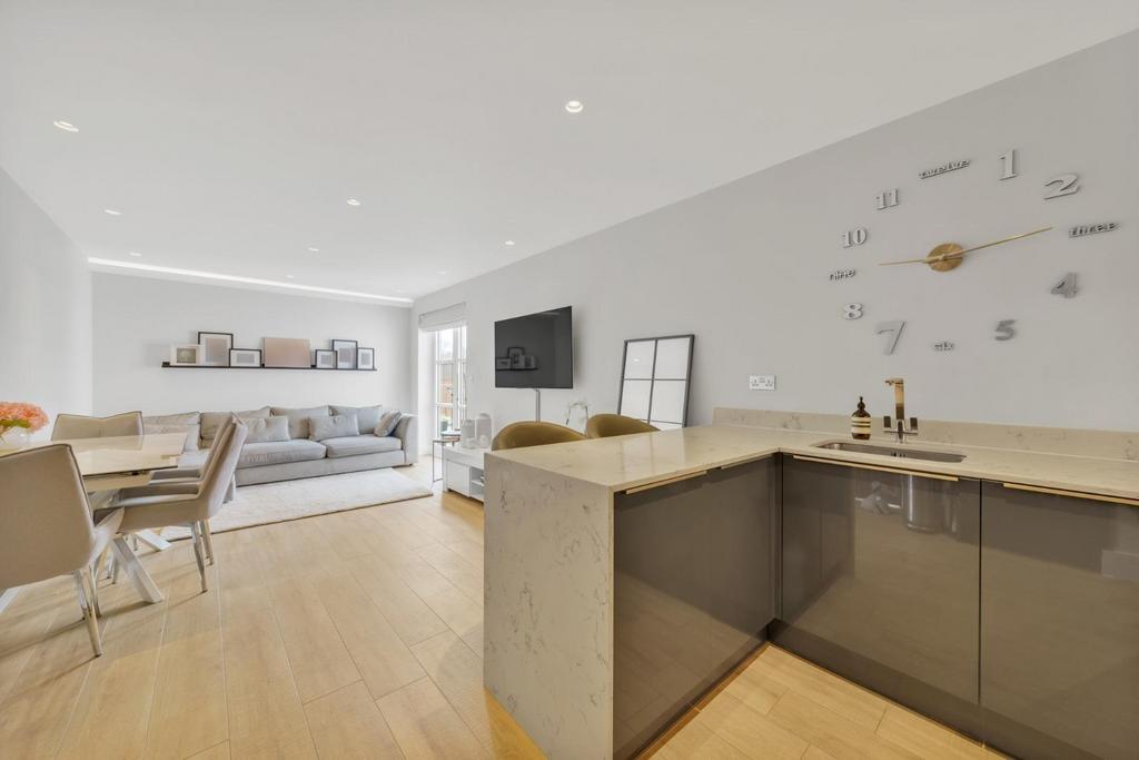 Kitchen to reception.jpg