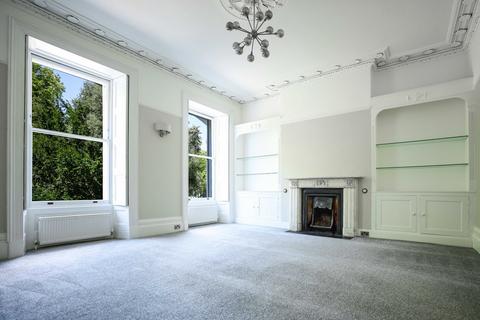 5 bedroom townhouse to rent, Pittville Lawn, Cheltenham, GL52