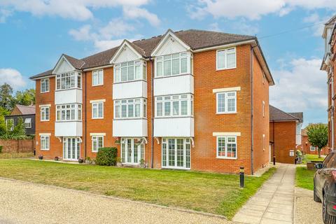 2 bedroom retirement property for sale, Hillside, Heath Road, Newmarket, Suffolk