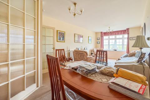 2 bedroom retirement property for sale, Hillside, Heath Road, Newmarket, Suffolk