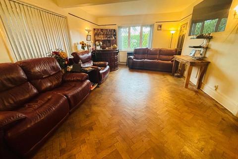 4 bedroom detached house for sale, Kettering Road, Spinney Hill NN3