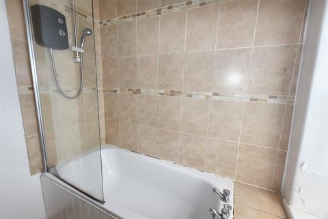 16 Albert Place, Camborne, TR14 8BP