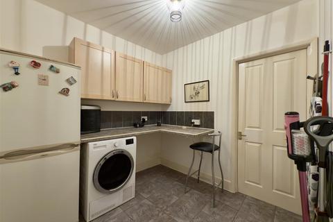 4 bedroom detached house for sale, Weggs Farm Road, Duston NN5