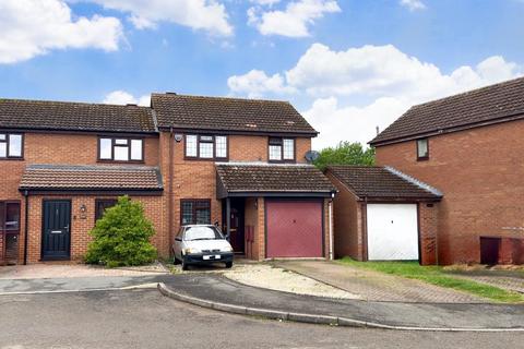 8 Brough Close, Northampton, NN5 6YD