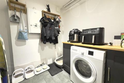 8 Brough Close, Northampton, NN5 6YD