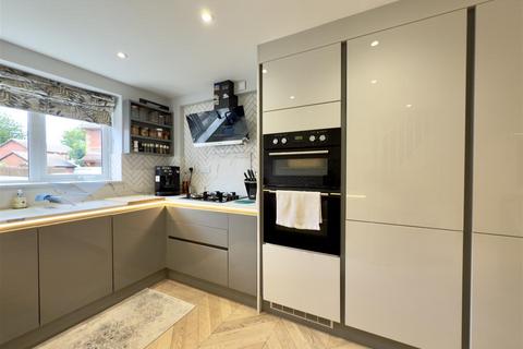 4 bedroom detached house for sale, Limoges Court, Duston NN5