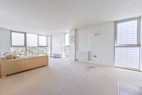 2 bedroom flat to rent, Oceanis Apartments, E16, Royal Docks, London, E16