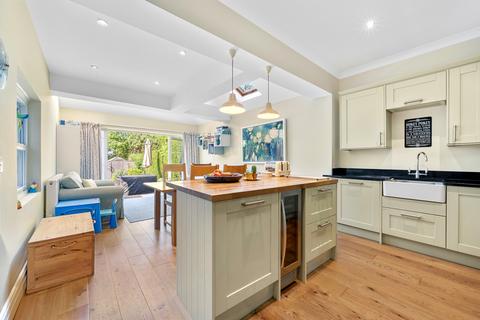 4 bedroom terraced house for sale, Ellerton Road, Surbiton KT6