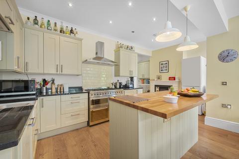 4 bedroom terraced house for sale, Ellerton Road, Surbiton KT6