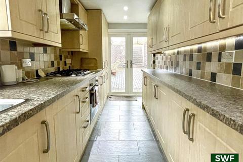 3 bedroom semi-detached house for sale, Goldthorn Avenue, Wolverhampton