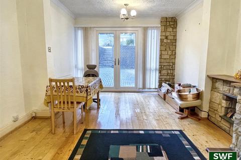 3 bedroom semi-detached house for sale, Goldthorn Avenue, Wolverhampton