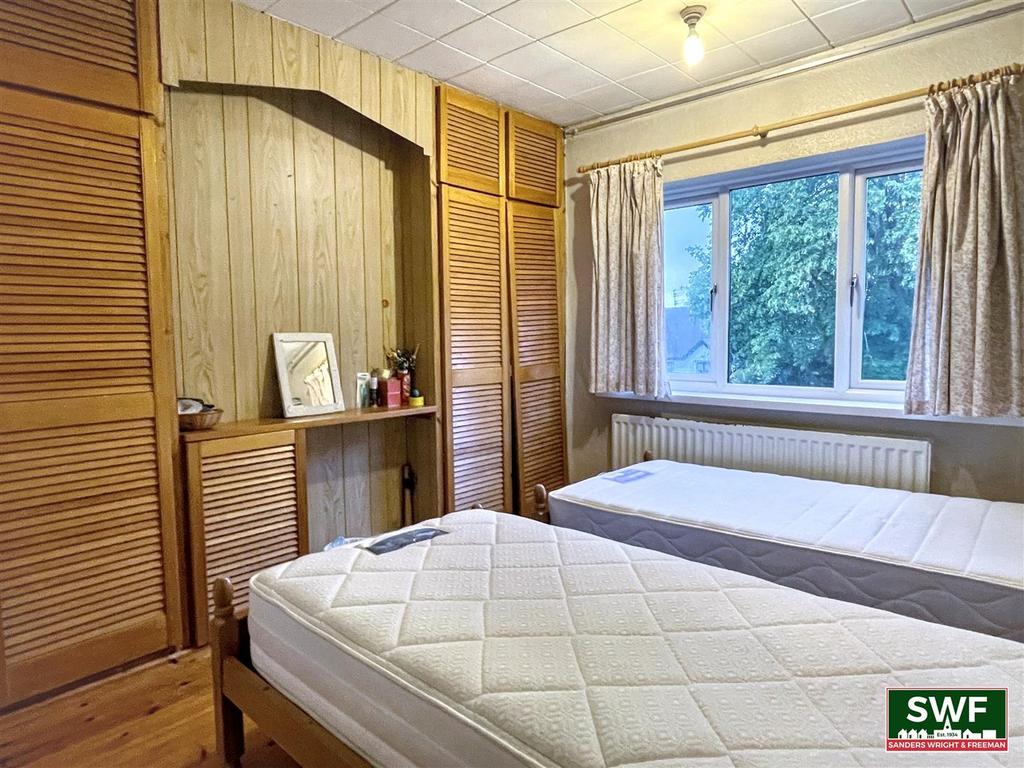 Bedroom2.jpg