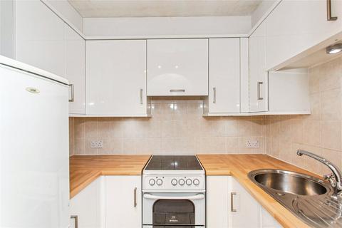 2 bedroom apartment for sale, Homecove House, Westcliff-On-Sea SS0