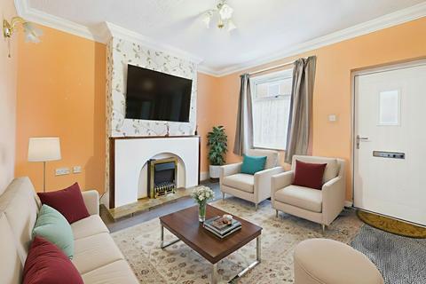 2 bedroom end of terrace house for sale, Curzon Street, Netherfield, Nottingham