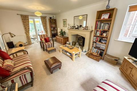 4 bedroom detached house for sale, Mount Rise, Oswestry