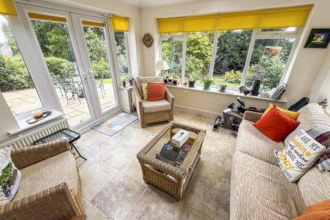 4 bedroom detached house for sale, Mount Rise, Oswestry
