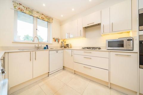 undefined, Hendon Lane, London N3