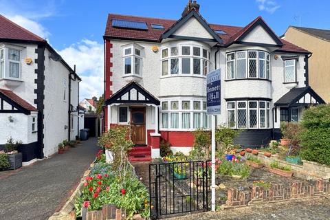 HENDALE AVENUE, HENDON, NW4