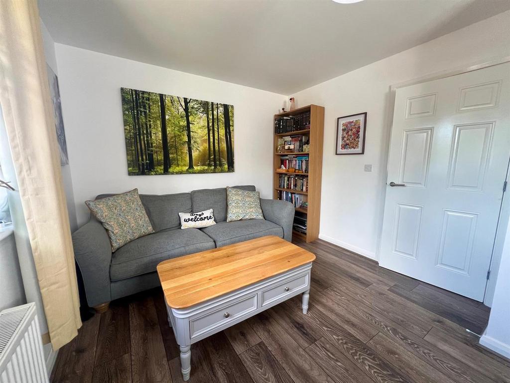 Living Room .jpg