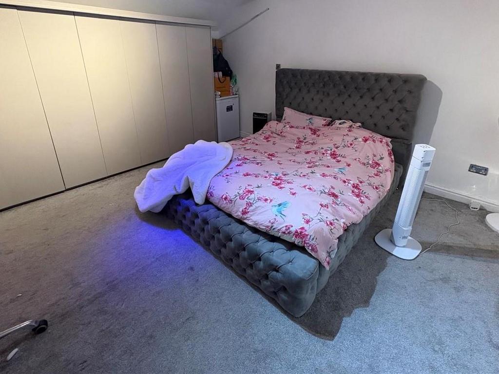 Attic2.jpg