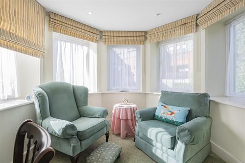 undefined, Abbotsmead Place, Caversham, Reading