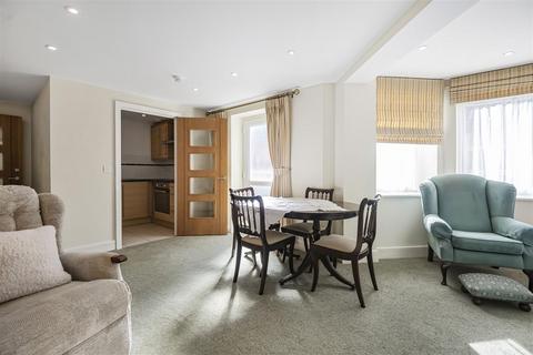 undefined, Abbotsmead Place, Caversham, Reading