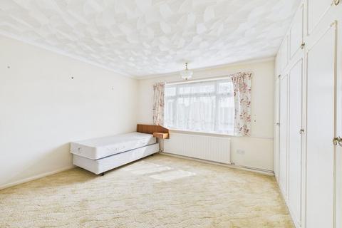 24 Vermont Way, East Preston, Littlehampton, BN16 1JX
