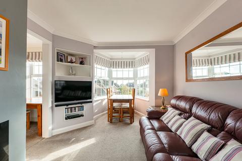 3 bedroom apartment for sale, Wirrell Court, Leigh-on-Sea, SS9