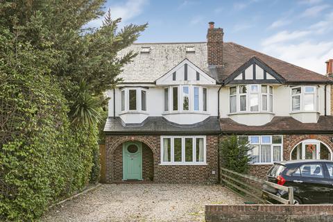 undefined, Staines Road East, Sunbury-on-Thames, Surrey, TW16