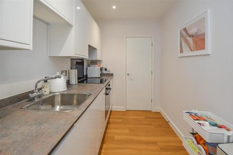 1 bedroom apartment for sale, Ingrave House, 8 Ingrave Road, Brentwood