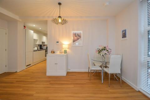 1 bedroom apartment for sale, Ingrave House, 8 Ingrave Road, Brentwood