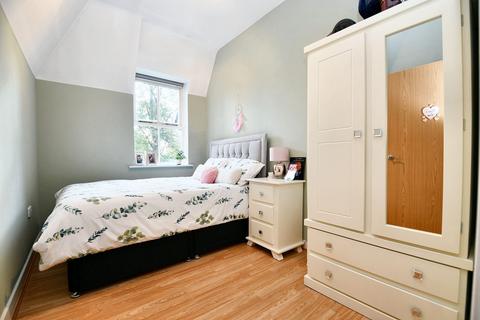 2 bedroom flat for sale, Sandwich Road, Eccles, M30