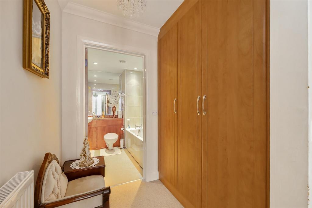 Steyne Gardens, Warnes 60-005.jpg