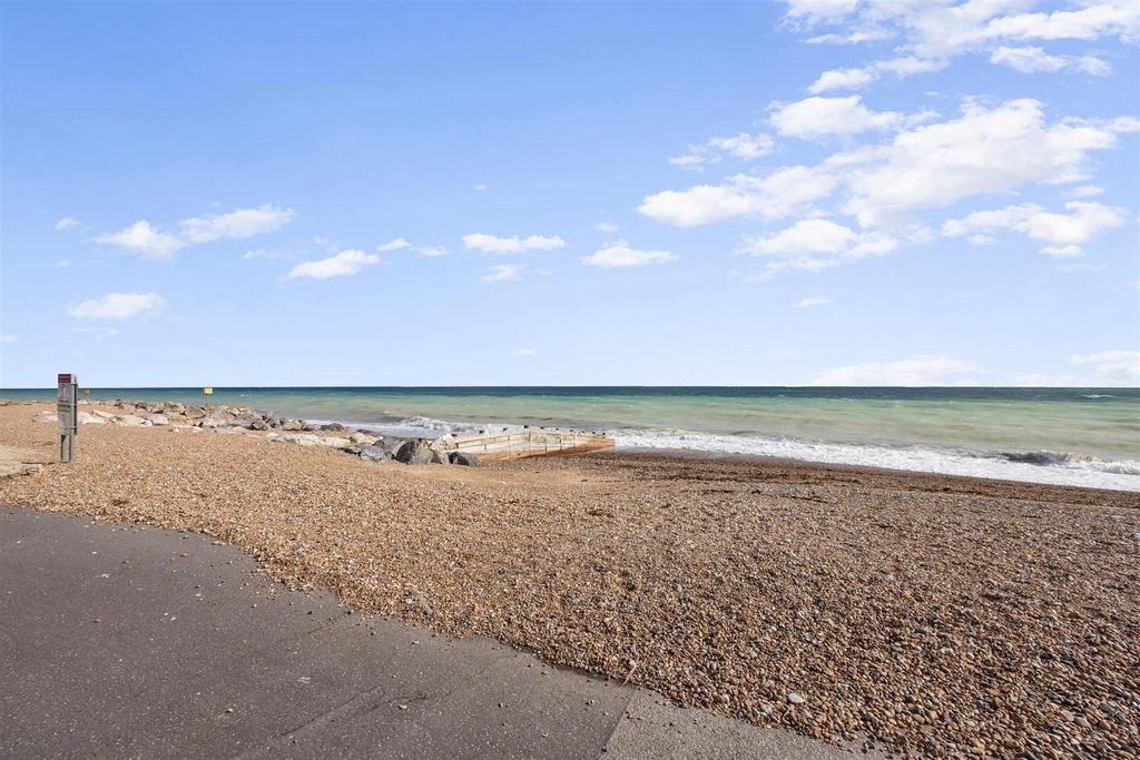 Steyne Gardens, Warnes 60-022.jpg