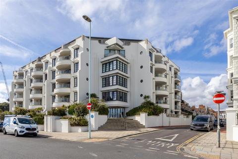 2 bedroom flat for sale, Steyne Gardens, Worthing