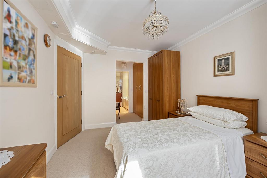 Steyne Gardens, Warnes 60-004.jpg