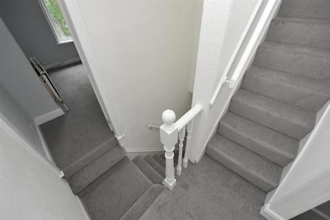 undefined, Springwood Terrace, Off Kings Rd, BD2