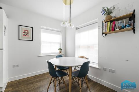 9 Ainsworth Close, London, N20 0FA