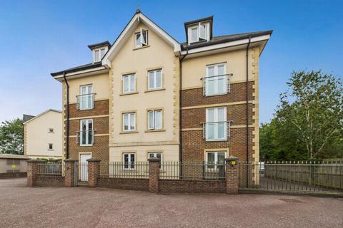 Queens Road, Haywards Heath, RH16
