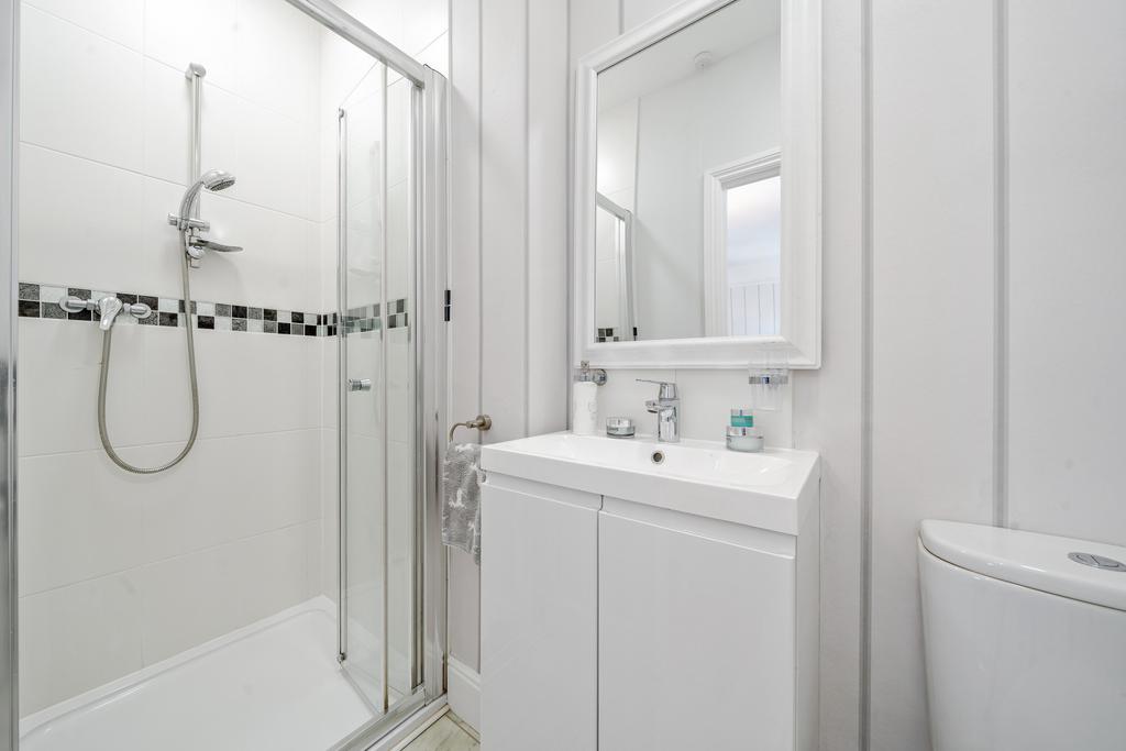 Ensuite Shower Room