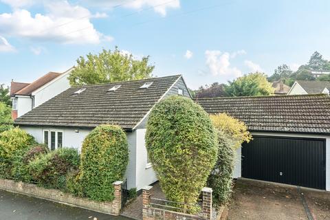 4 bedroom detached house for sale, 1 Farncombe Hill, Surrey GU7