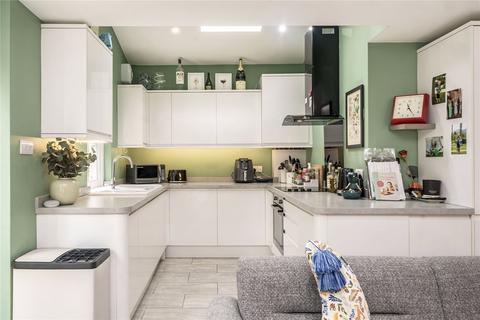 2 bedroom flat for sale, Gilmore Road, Lewisham, SE13