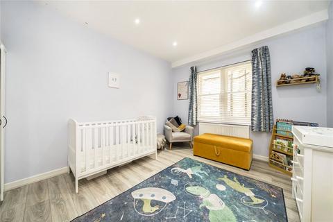 2 bedroom flat for sale, Gilmore Road, Lewisham, SE13