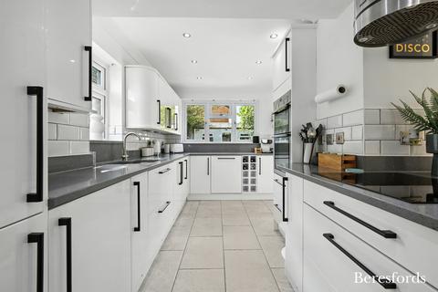 1 Firham Park Avenue, Romford, RM3 0SJ