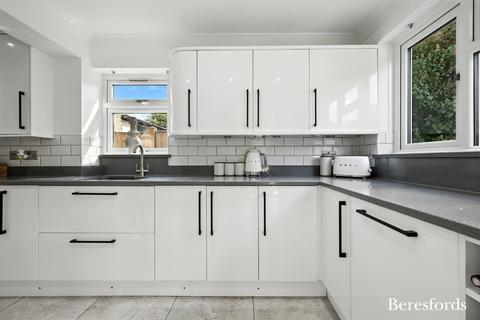 1 Firham Park Avenue, Romford, RM3 0SJ