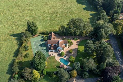 undefined, Fairoak Lane, Oxshott, Surrey, KT22